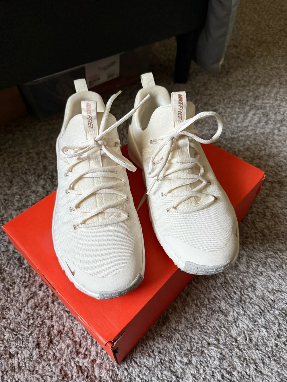 NIKE FREE METCON 7- Nike Cream/Off-White Running Shoes
